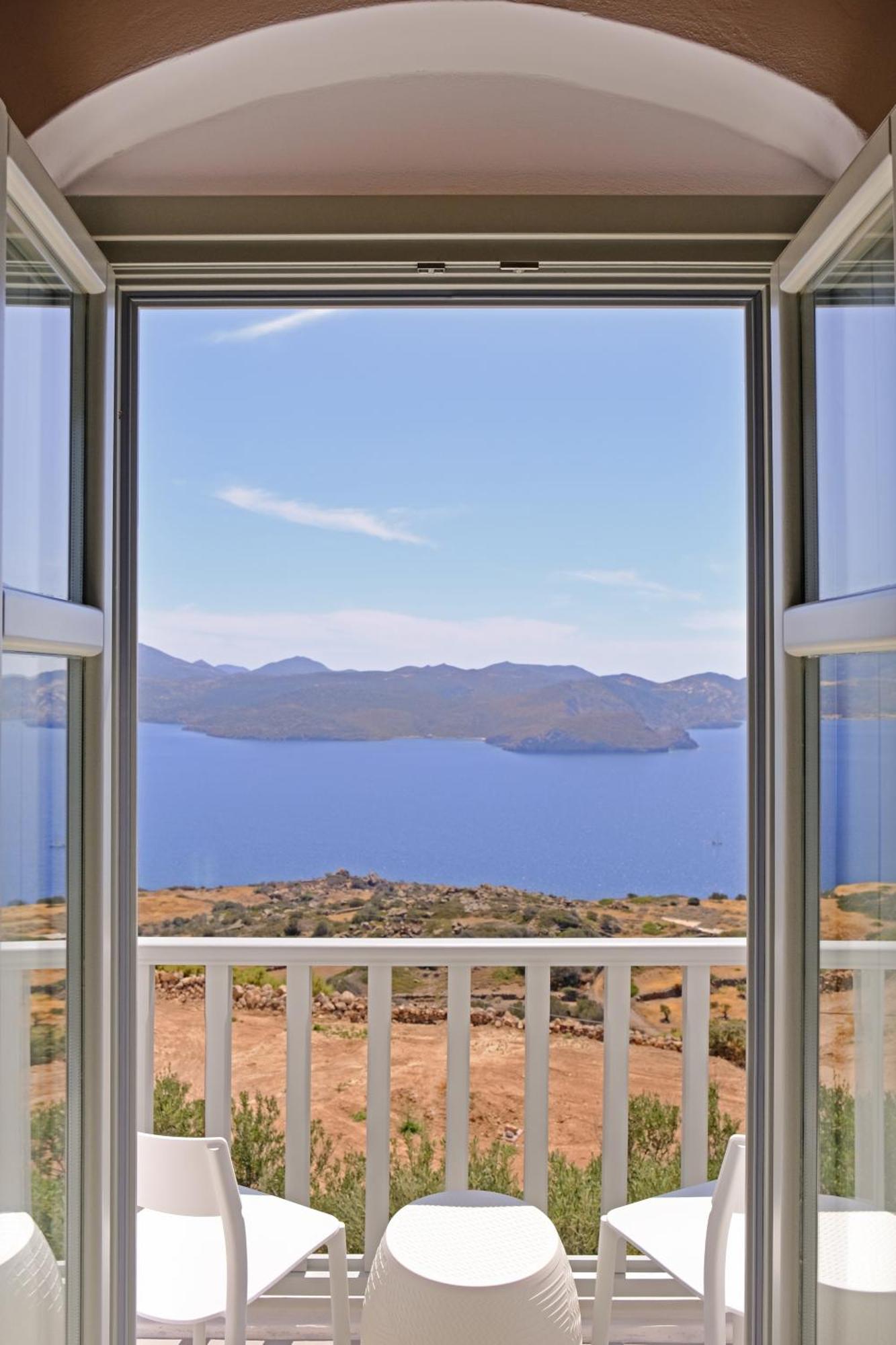 Odyssey Rock Milos Sunset Suites Plaka  Экстерьер фото