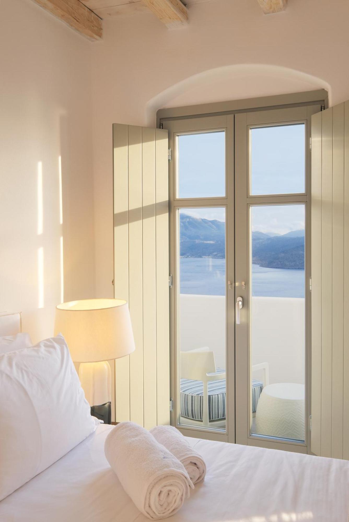 Odyssey Rock Milos Sunset Suites Plaka  Экстерьер фото